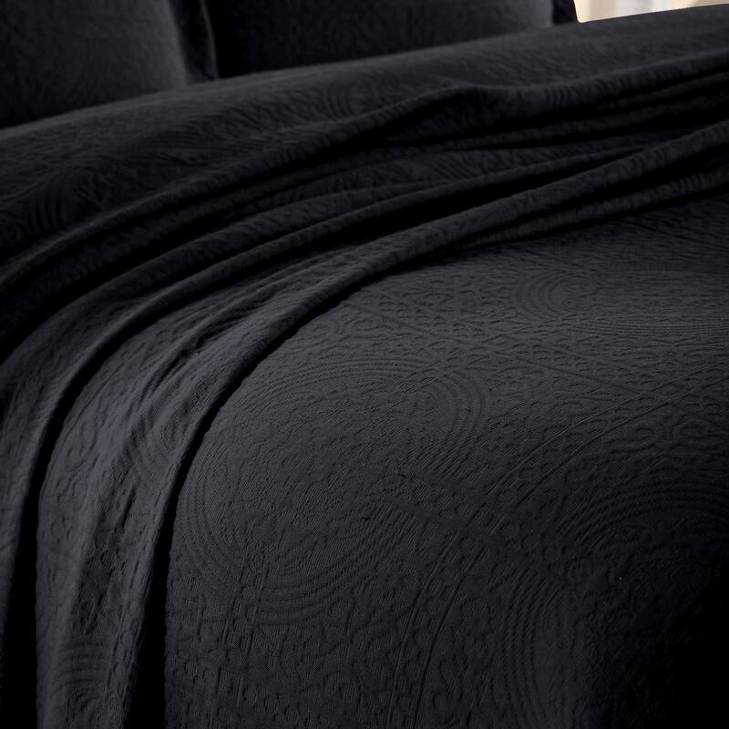 Superior Fleur De Lis Cotton Decorative Bedspread Set