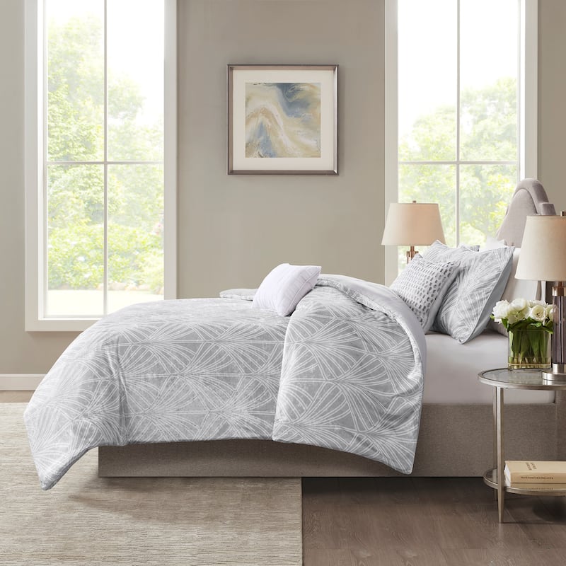 Beautyrest Kiona Silver/ Champagne 5 Piece Crushed Velvet Comforter Set