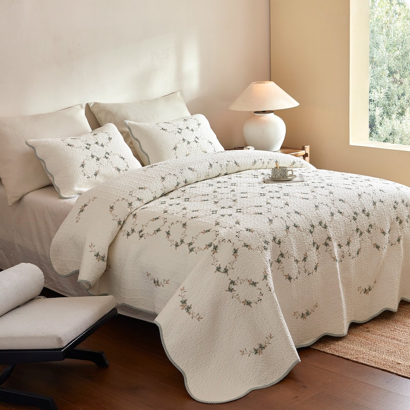 3Pcs Soft European Cottage Cream Cotton Quilt Bedspread Set