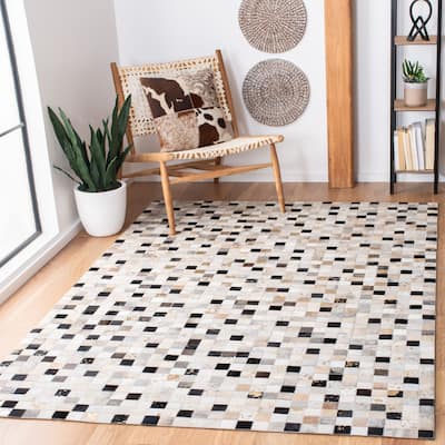 SAFAVIEH Benedicte Handmade Aloisia Leather Natural Hide Rug