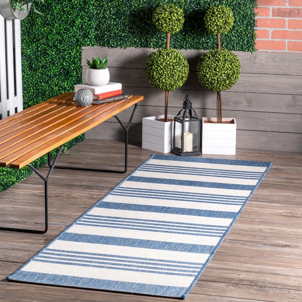 Nuloom Kristen Striped Indoor/Outdoor Area Rug
