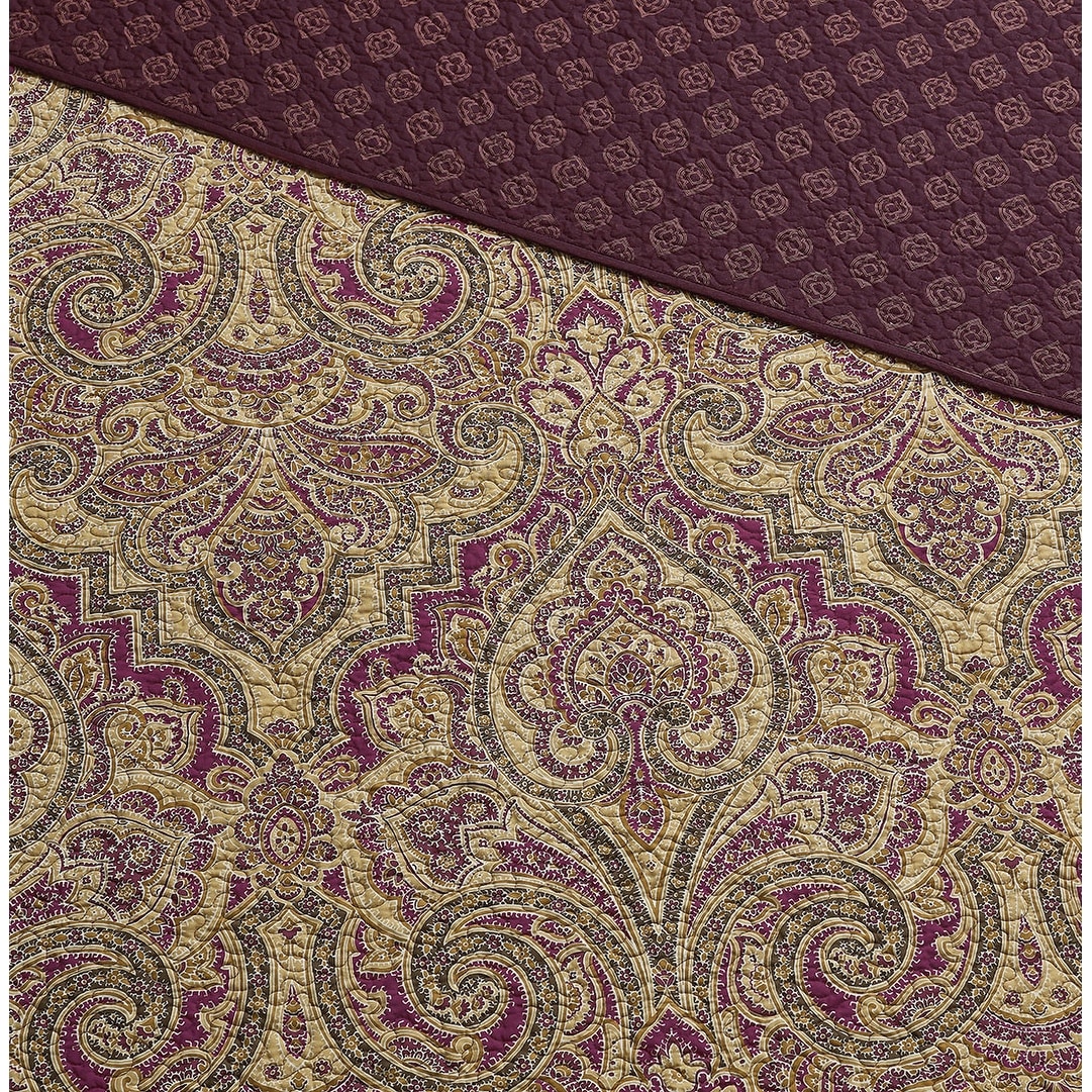 Amber Paisley Burgundy/Taupe Cotton 3 PC Reversible Quilt Set - On