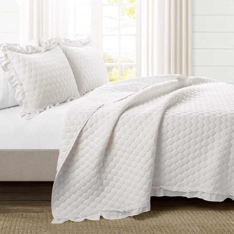 Lush Decor Ella Shabby Chic Ruffle Lace 3 Piece Quilt Set