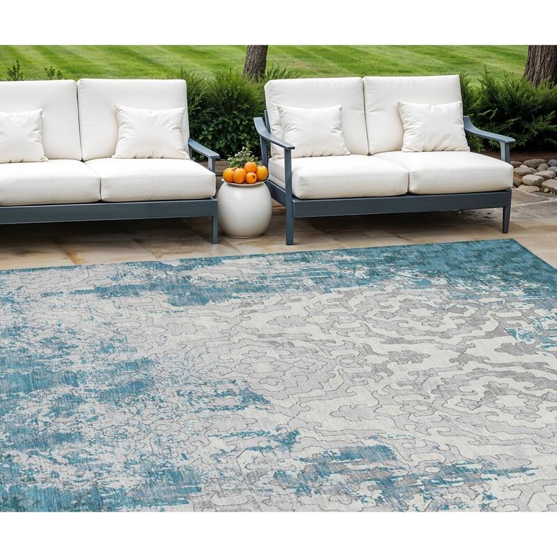 HomeRoots Medallion Transitional Rectangle Outdoor Rug - 10' X 14'
