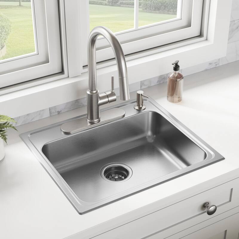 PROFLO PFXC4027 Loftus 1.5 GPM Single Hole Kitchen Faucet