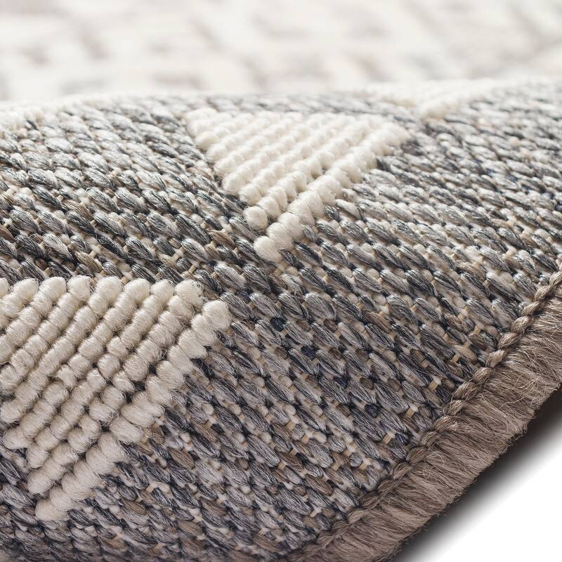 Liora Manne Cove Peruvian Stripe Indoor/Outdoor Rug