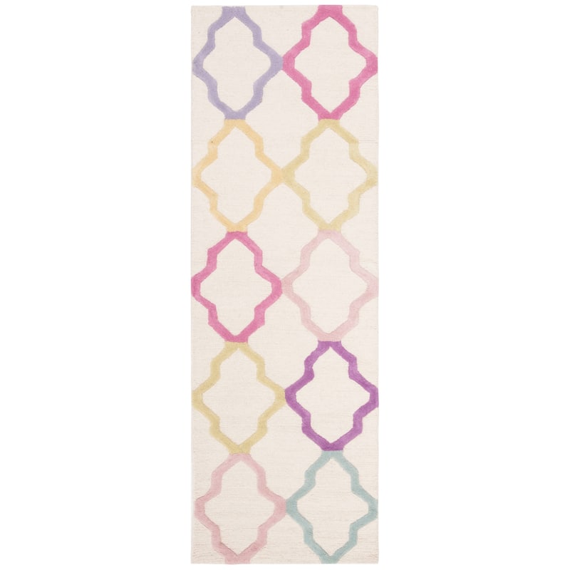 SAFAVIEH Handmade Kids Garrelda Wool Rug