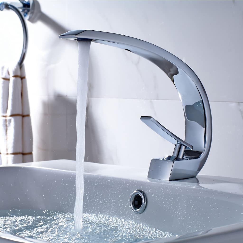 Polished Chrome Faucet Single Handle Single Hole Bathroom Faucet with Supply Hose