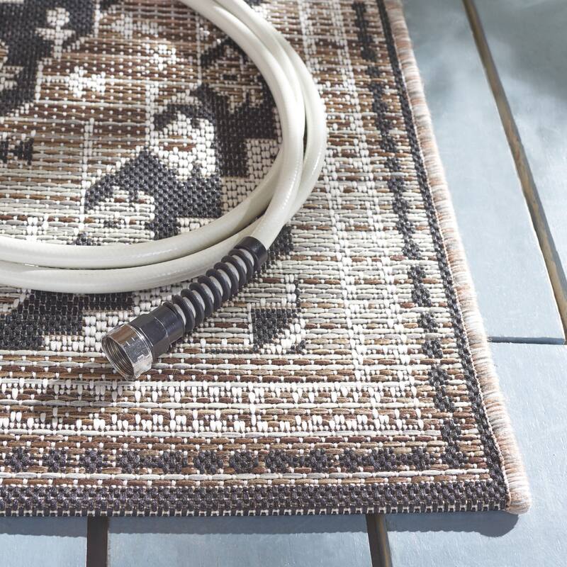 SAFAVIEH Havana Voske Indoor/ Outdoor Waterproof Geometric Rug