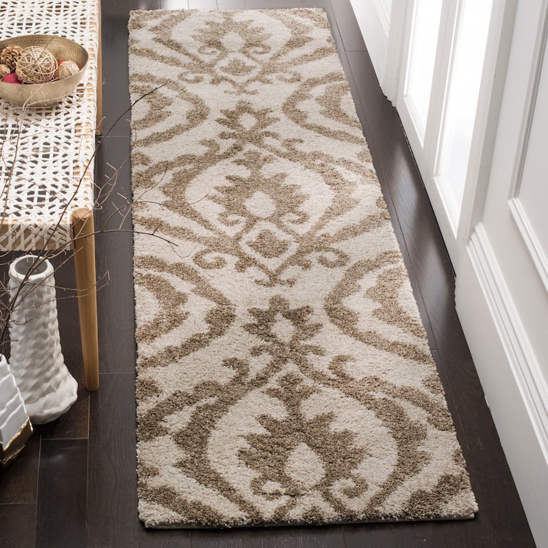 SAFAVIEH Florida Shag Narin Damask 1.2-inch Thick Rug - 2'3" x 8' Runner - Cream/Beige
