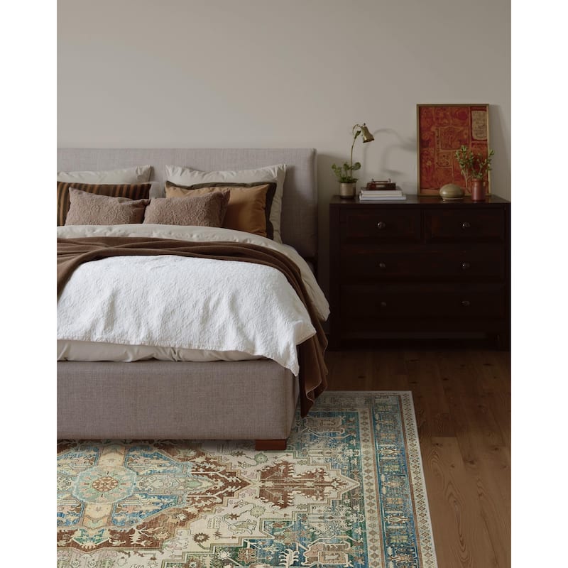 Mcow Vintage Medallion Low-Pile Machine-Washable Area Rug