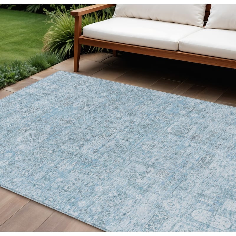 HomeRoots Floral Transitional Rectangle Outdoor Rug - 10' X 14'