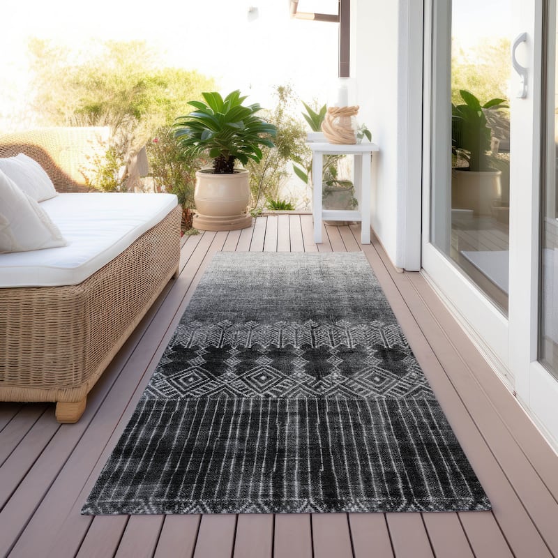 Machine Washable Indoor/ Outdoor Boho Ombre Chantille Rug