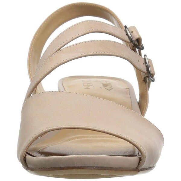 naturalizer gigi sandals