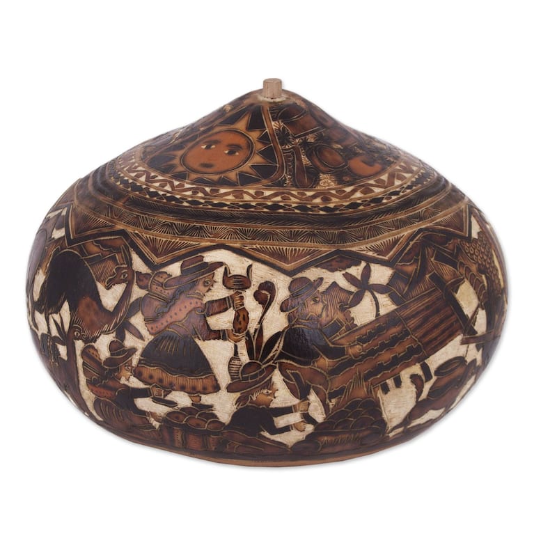 Handmade Mantaro Valley Gourd Decorative Box (Peru) - 6" H x 8.75" Diam.
