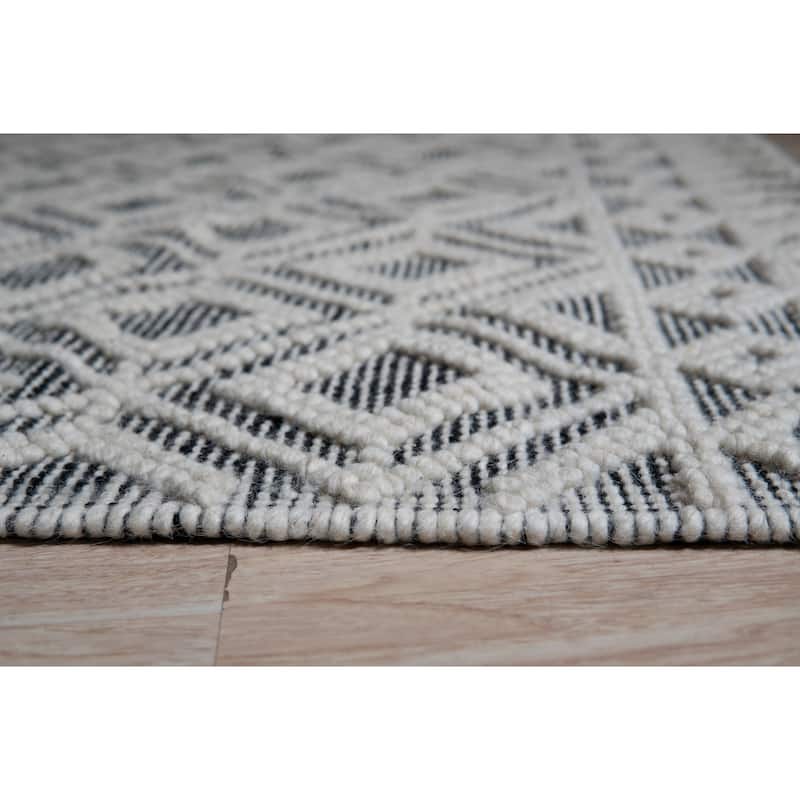 Ivory and Black Contemporary Geometric Durrie Kilim Area Rug - Modern and Chic Design