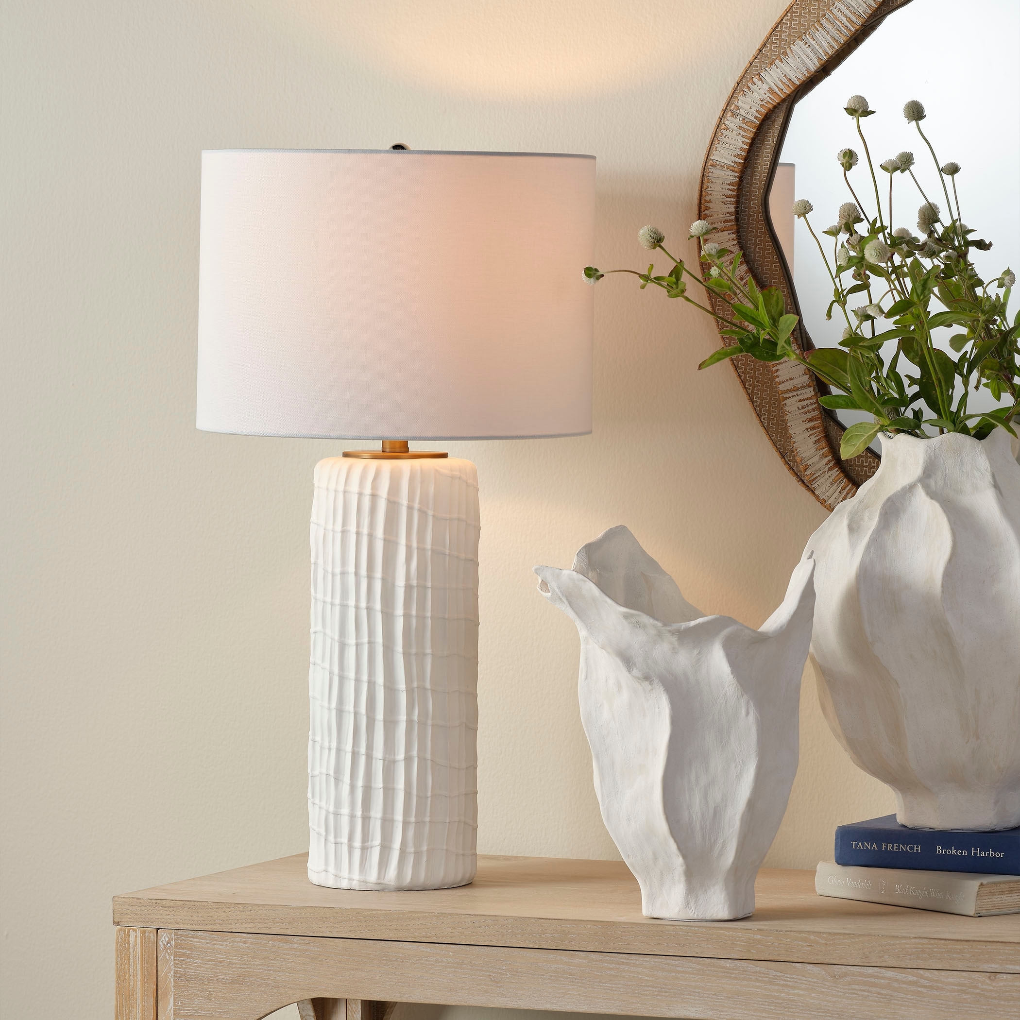 Alden Decor Farias Polyresin Table Lamp