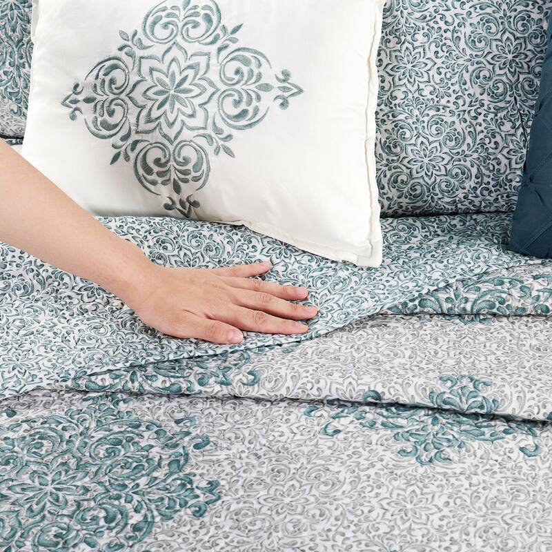 Serenta 6-piece Chelsea Printed Microfiber Quilts Coverlet Set