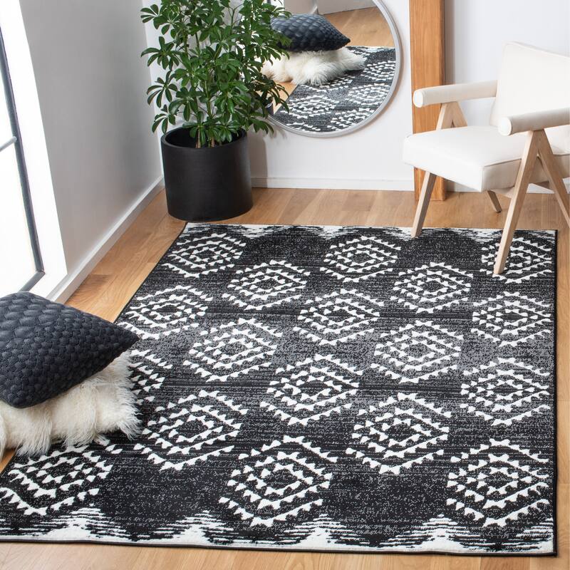 SAFAVIEH Skyler Lidie Moroccan Tribal Boho Rug - 5'1" x 7'6" - Black/Ivory
