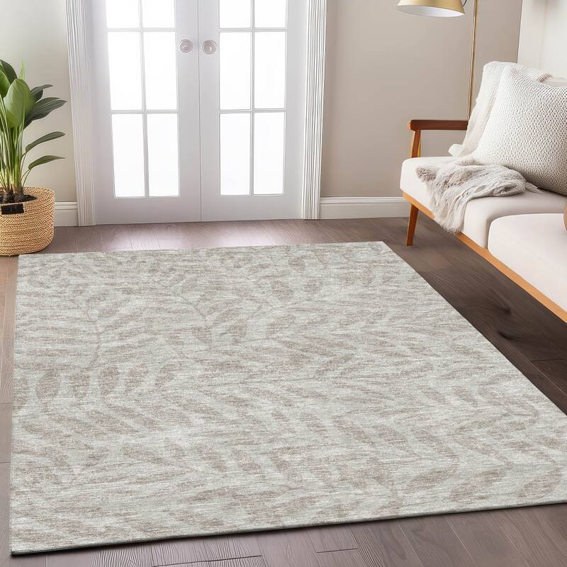Machine Washable Indoor/ Outdoor Chantille Palm Rug