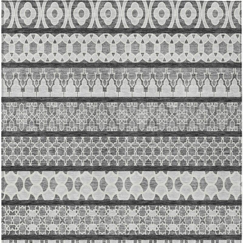 HomeRoots Quatrefoil Transitional Rectangle Outdoor Rug