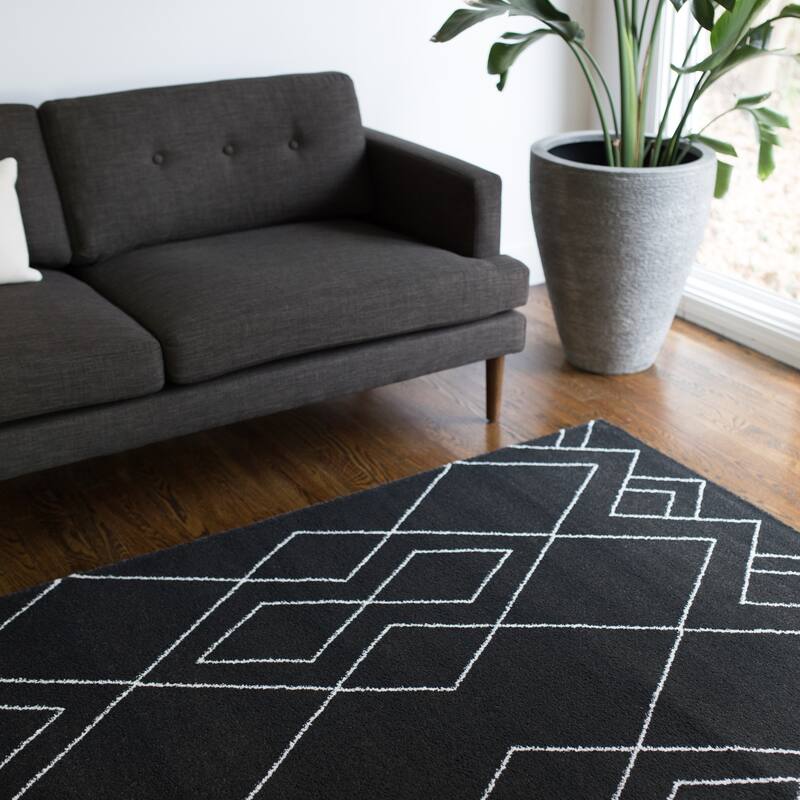 Carson Carrington Isgarde Diamond Area Rug - 7'10" x 10' - Black - Rectangle