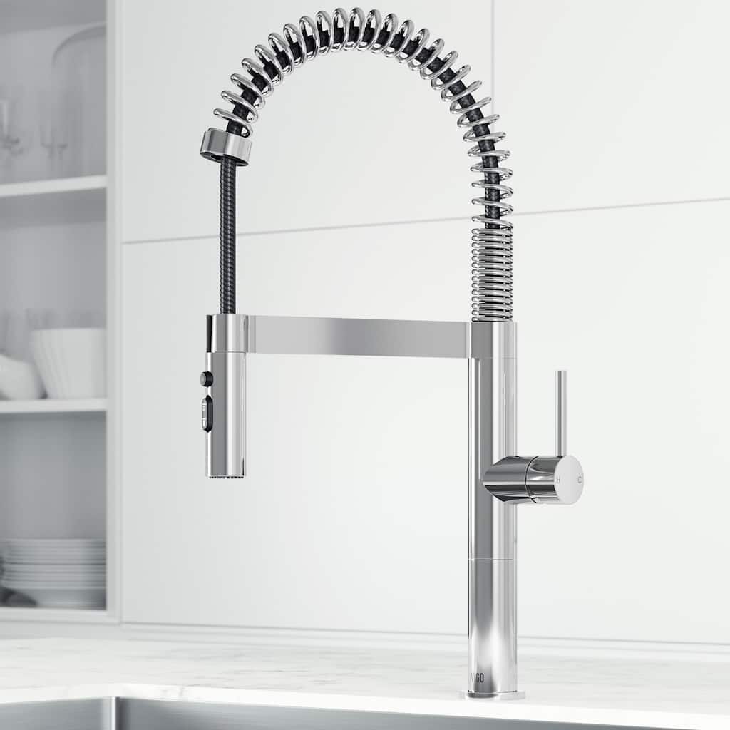 Vigo VG02052 Edison 1.8 GPM 20" H Single Handle Single Hole Pre-Rinse