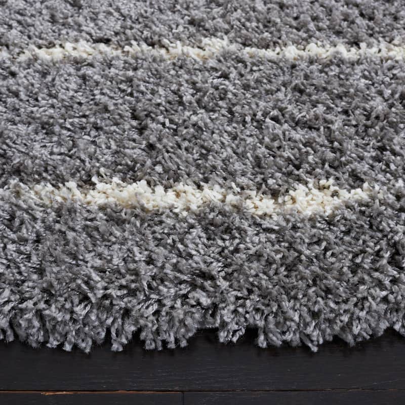 SAFAVIEH Venus Shag Zoea 1.75-inch Thick Rug