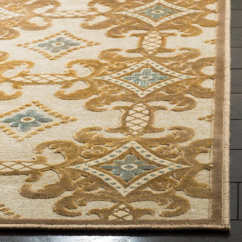Martha Stewart by SAFAVIEH Gullu Ornate Viscose Rug