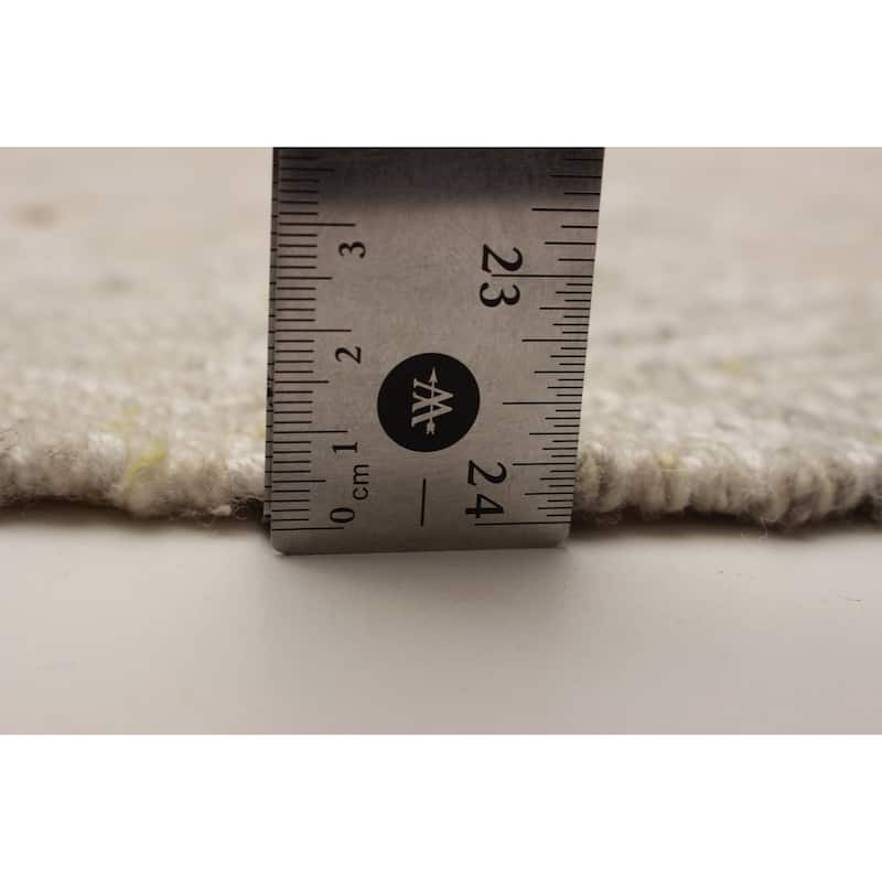 Sienna Khaki Rug 5'1" x 8'1" - 5'1 x 8'1