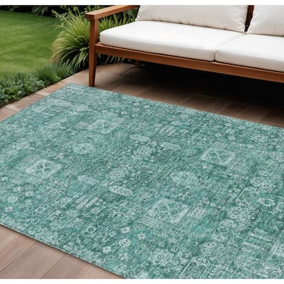 HomeRoots Oriental Transitional Rectangle Outdoor Rug