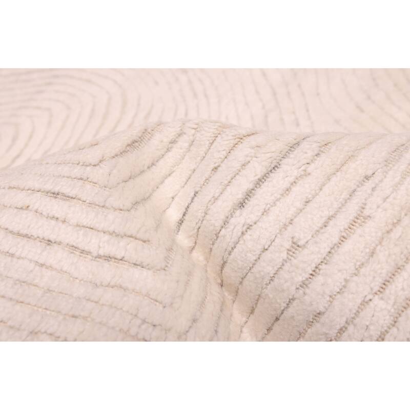 ECARPETGALLERY Hand Loomed Elysian White Wool Rug - 7'10 x 9'10