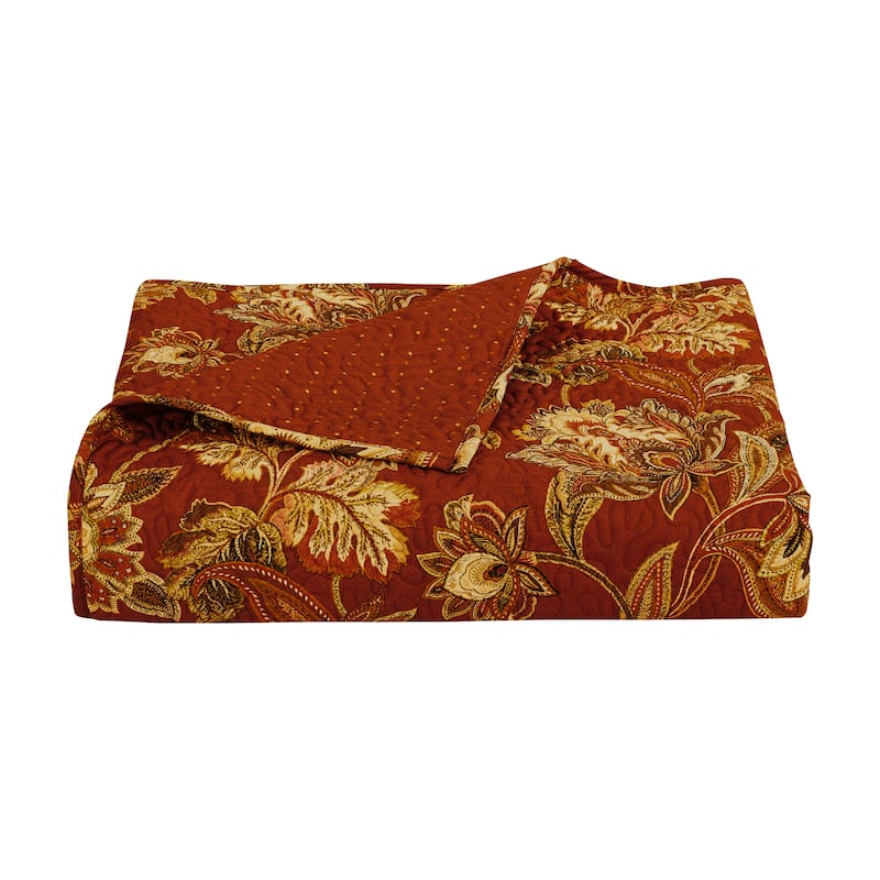 Royal Court Montecito Red Quilt Set
