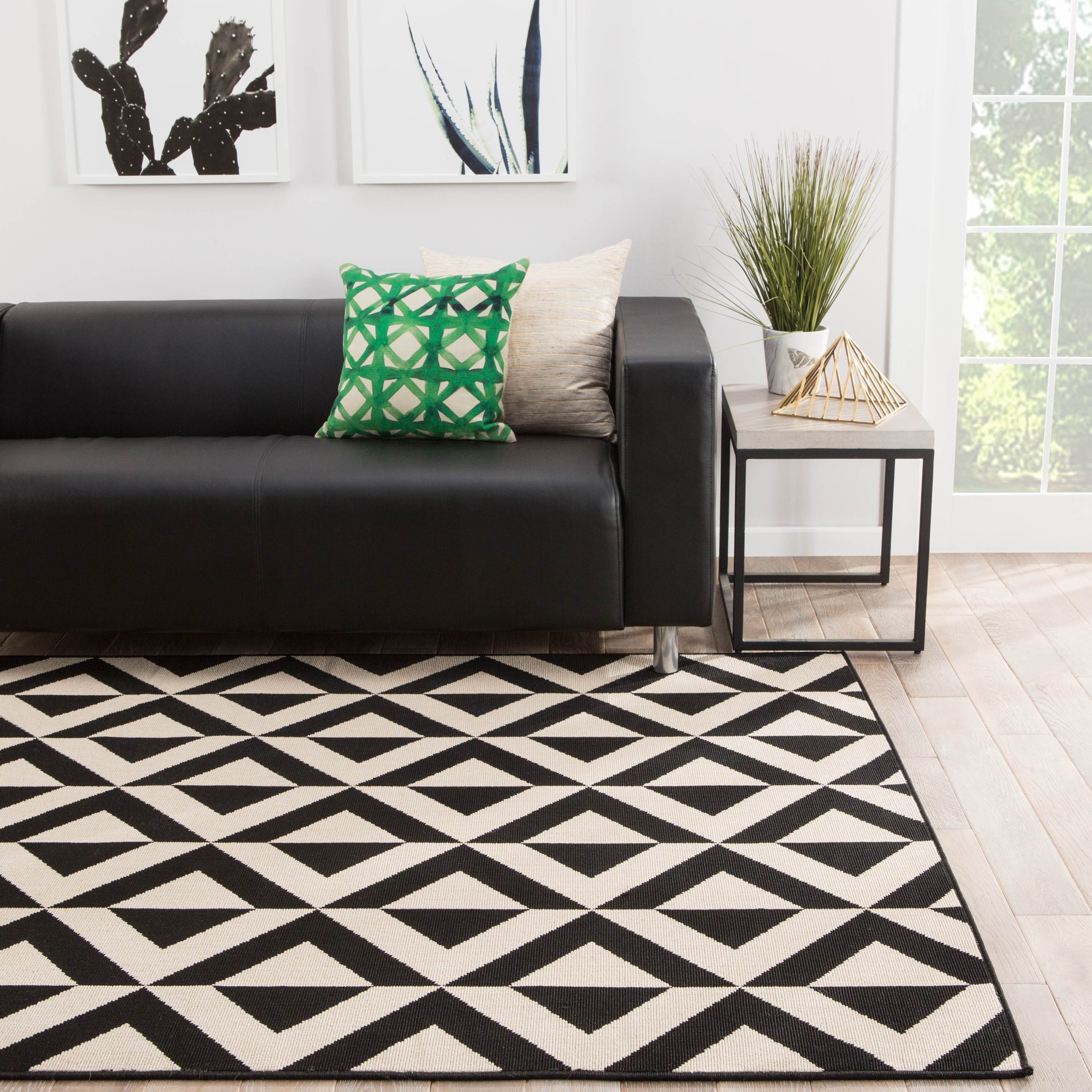 Shop Venti Black White Indoor Outdoor Geometric Area Rug 9 6 X