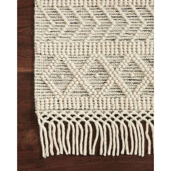 https://ak1.ostkcdn.com/images/products/is/images/direct/298ac8a912e90edfa3951970c86a15963596da01/Alexander-Home-Joanna-Farmhouse-Hand-Woven-Area-Rug.jpg?impolicy=medium