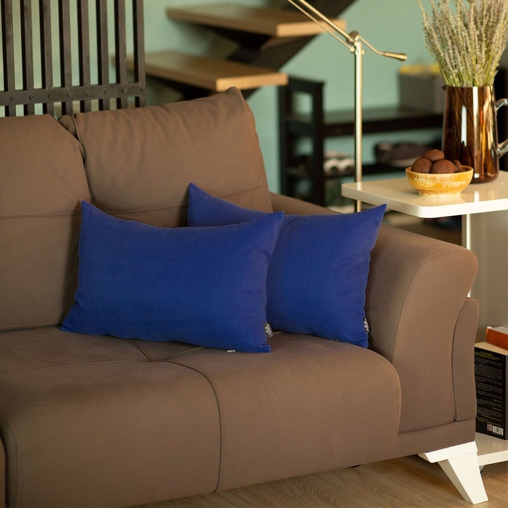 Set of 2 White Modern Lumbar Throw Pillows