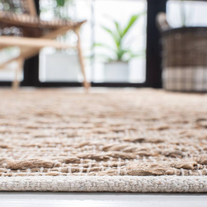 SAFAVIEH Natural Fiber Daphne Jute Rug