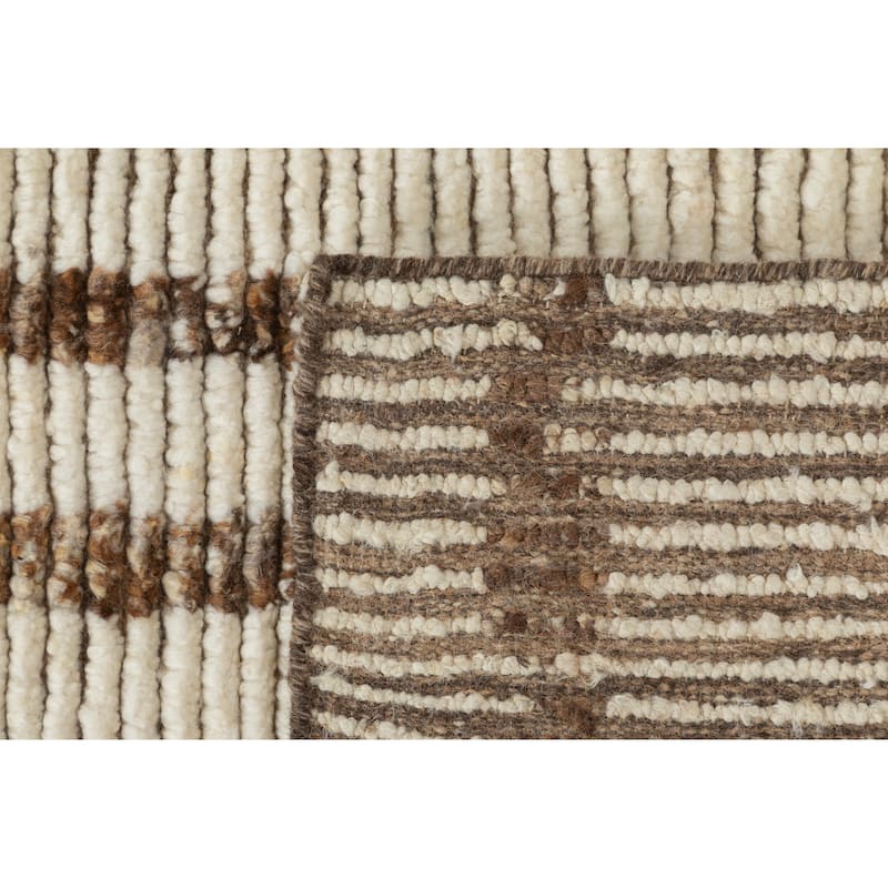 Terra by Obeetee Atlas Peak White Rug