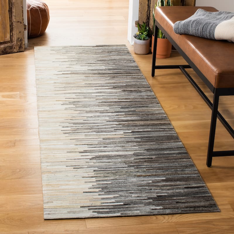 SAFAVIEH Handmade Studio Leather Shamika Modern Leather Rug