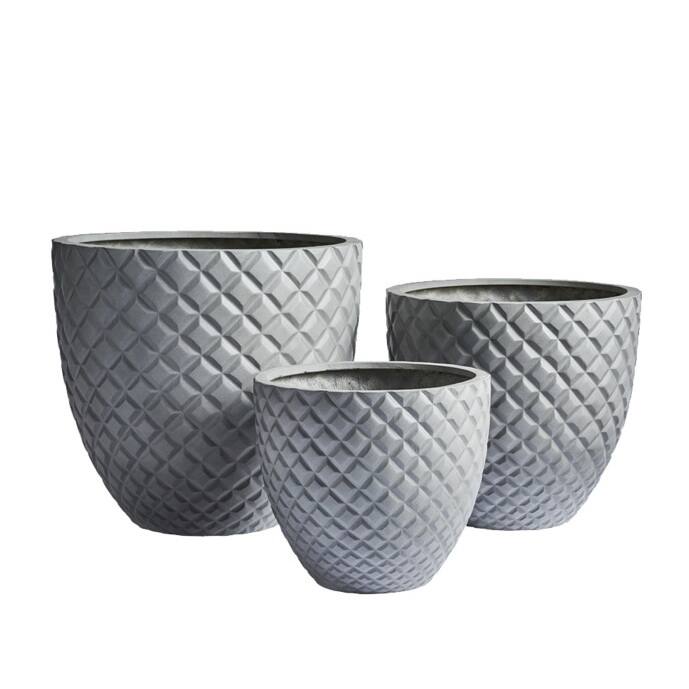 DreamPatio Irvine 1-Piece Fiberstone Pineapple Planter for Indoor/Outdoor