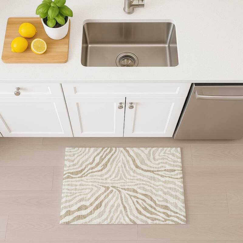 Machine Washable Indoor/ Outdoor Modern Prints Chantille Rug