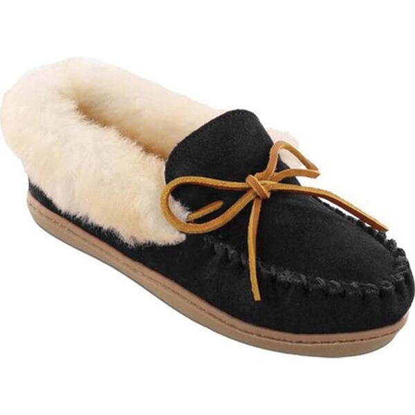 minnetonka women's alpine sheepskin moccasin