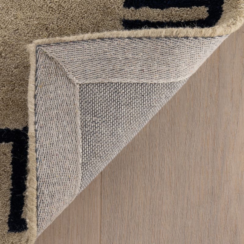 Nuloom Renata Fleuron Bordered Wool Rug