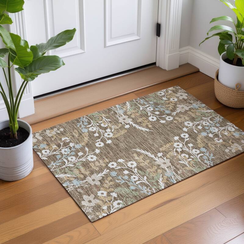 Machine Washable Indoor/ Outdoor Floral Border Chantille Rug