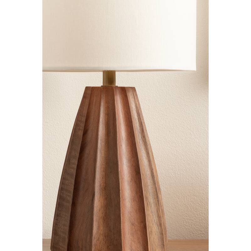 Kate and Laurel Ciji Scalloped Table Lamp - 8x8x17