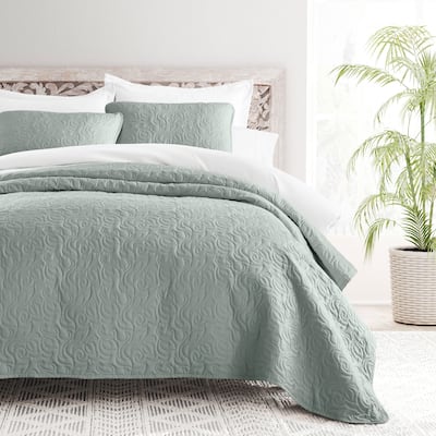 Becky Cameron All Season 3 Piece Floral Stitch Quilt Set with Shams