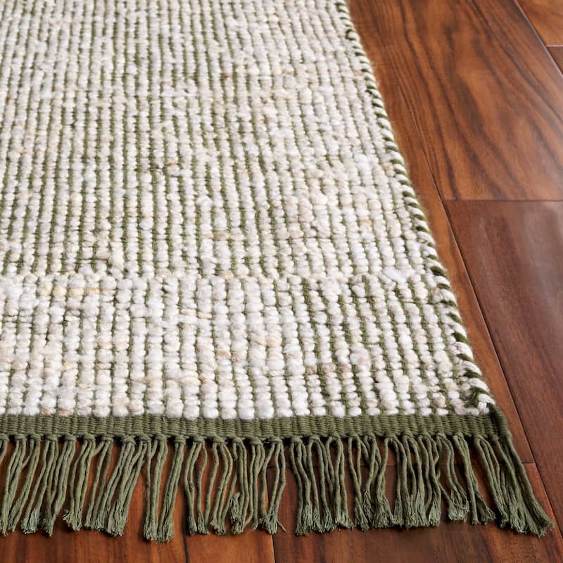 SAFAVIEH Handmade Natura Bienvenida Wool Rug