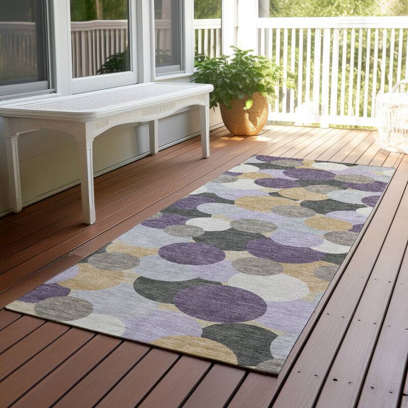 Machine Washable Indoor/ Outdoor Mucho Bubbles Chantille Rug - Plum - 2'3" x 7'6"