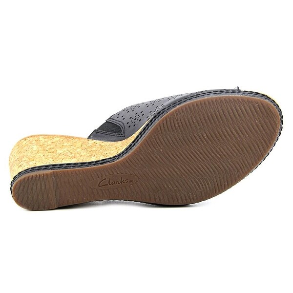 clarks helio corridor wedge