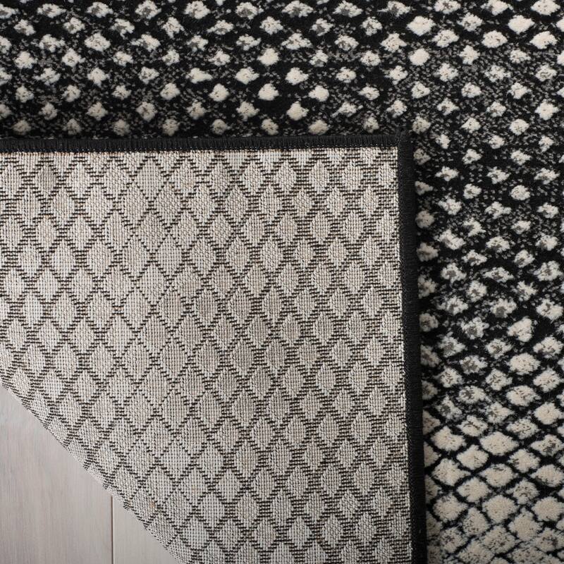 SAFAVIEH Lurex Celine Modern Abstract Polyester Rug